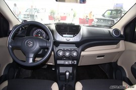 2009款铃木奥拓到店实拍