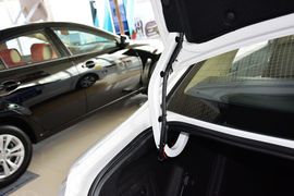 2014款海马福美来M5