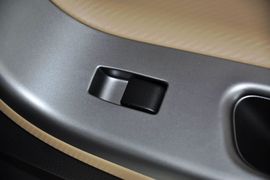 2014款海马福美来M5