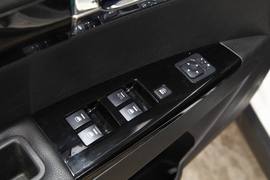 2014款陆风X8