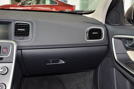 2015款沃尔沃V60