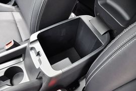 2014款起亚智跑2.0L手动两驱