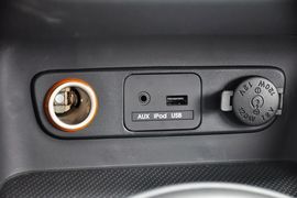 2014款起亚智跑2.0L手动两驱