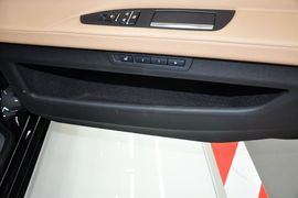 2014款宝马740Li