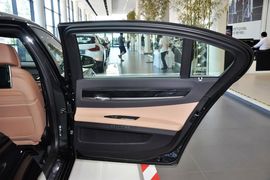 2014款宝马740Li
