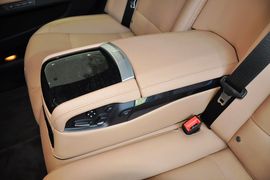 2014款宝马740Li