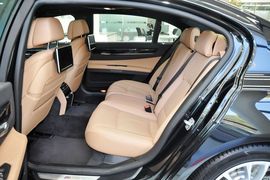 2014款宝马740Li