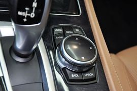2014款宝马740Li