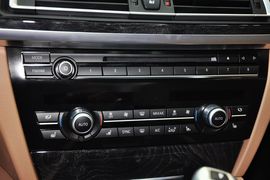 2014款宝马740Li