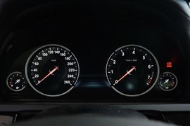 2014款宝马740Li