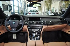 2014款宝马740Li