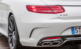 海外试驾奔驰S63