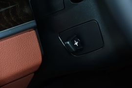 2014款宝马528Li领先型