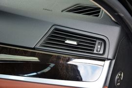 2014款宝马528Li领先型