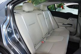 2014款本田思域1.8L自动舒适版