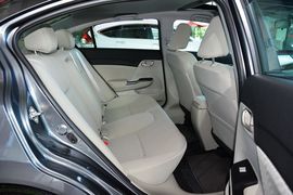 2014款本田思域1.8L自动舒适版