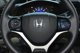 2014款本田思域1.8L自动舒适版
