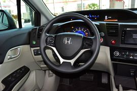 2014款本田思域1.8L自动舒适版