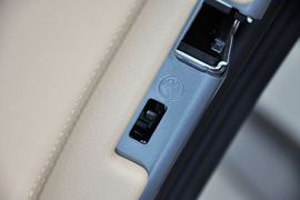 2013款宝马740Li豪华型
