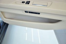 2013款宝马740Li豪华型
