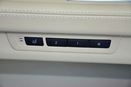 2013款宝马740Li豪华型