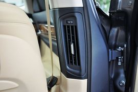 2013款宝马740Li豪华型