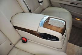 2013款宝马740Li豪华型