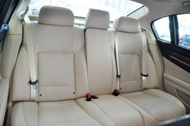 2013款宝马740Li豪华型