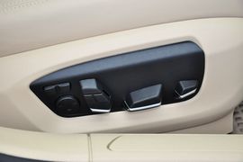 2013款宝马740Li豪华型