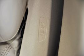 2013款宝马740Li豪华型