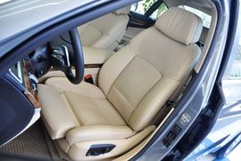 2013款宝马740Li豪华型