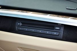 2013款宝马740Li豪华型