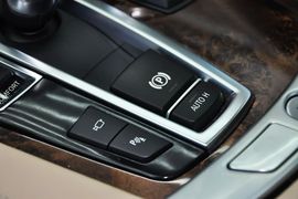 2013款宝马740Li豪华型