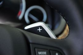 2013款宝马740Li豪华型