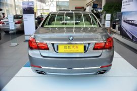 2013款宝马740Li豪华型