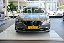 2013款宝马740Li豪华型