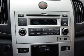 2014款起亚福瑞迪1.6L