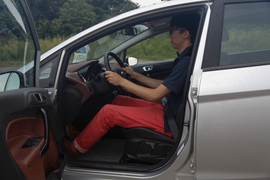 2014款福特嘉年华两厢1.0