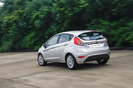 2014款福特嘉年华两厢1.0