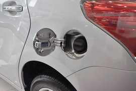 2014款丰田逸致180G豪华多功能版