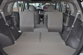 2014款丰田逸致180G豪华多功能版