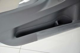2014款丰田逸致180G豪华多功能版