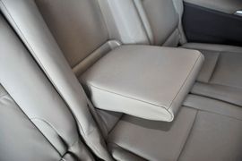 2014款丰田逸致180G豪华多功能版