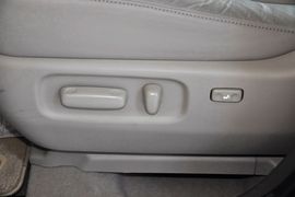 2014款丰田逸致180G豪华多功能版
