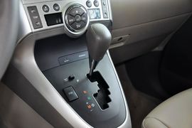 2014款丰田逸致180G豪华多功能版