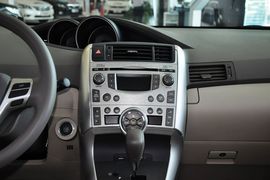 2014款丰田逸致180G豪华多功能版