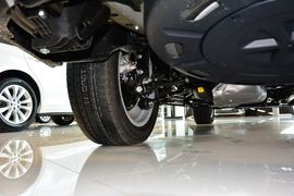 2013款丰田汉兰达2.7L两驱探索版(7座)