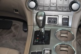 2013款丰田汉兰达2.7L两驱探索版(7座)