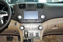 2013款丰田汉兰达2.7L两驱探索版(7座)