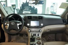 2013款丰田汉兰达2.7L两驱探索版(7座)